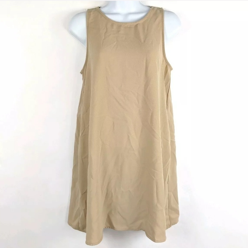 Forever 21 Nude Beige Crew Neck Flowy Sheath Dress